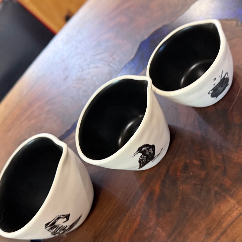 Rae Dunn Measuring cups